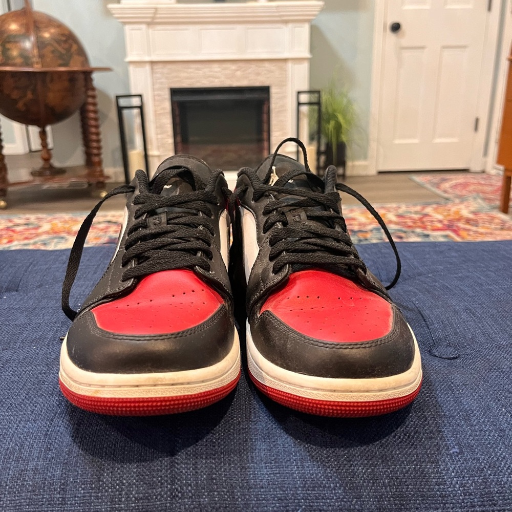 Men’s Air Jordan 1s Low - Picture 2 of 3
